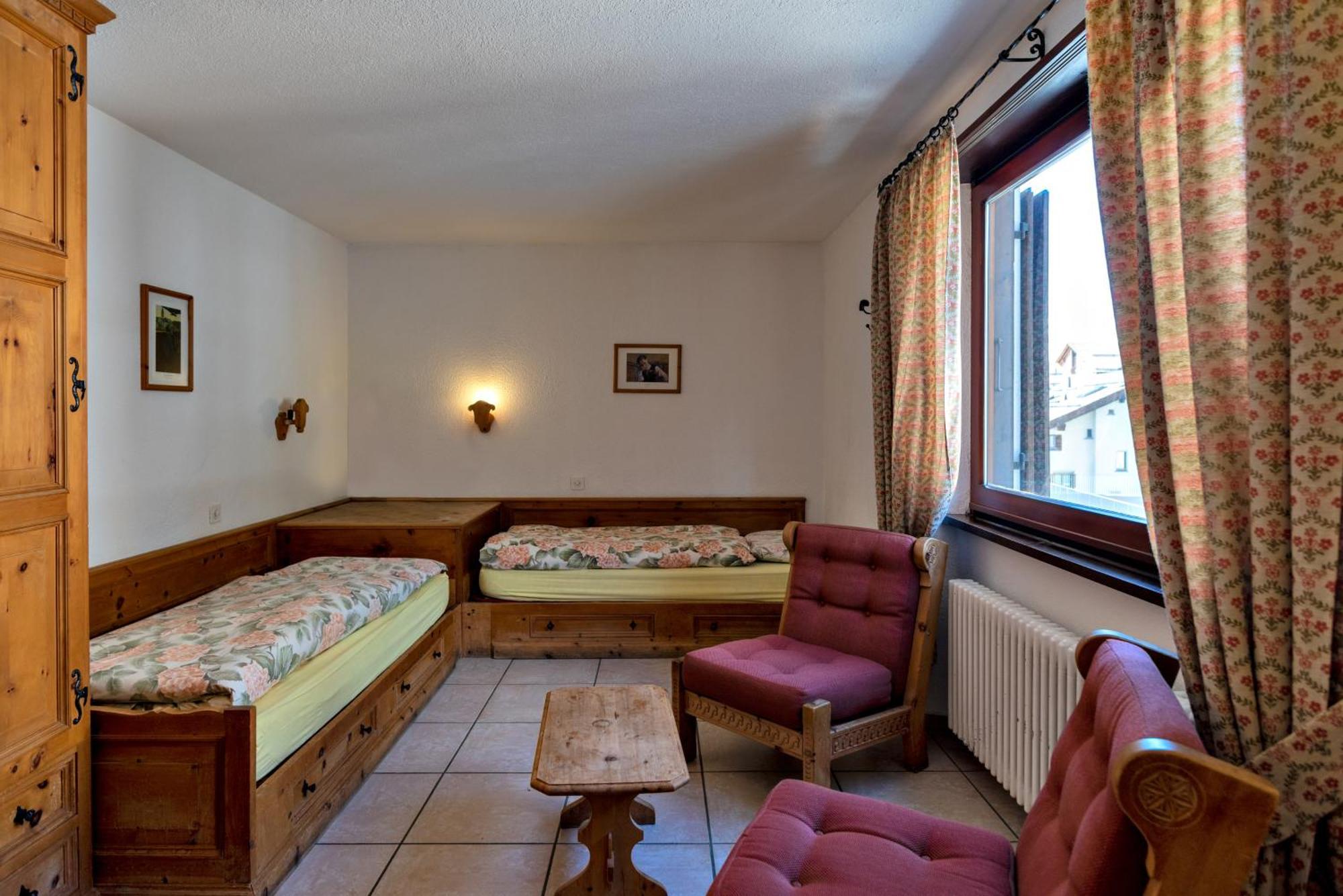 Silva Appartments And Rooms Silvaplana Oda fotoğraf